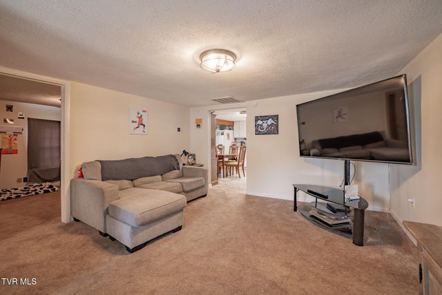 226 East Millpond Street, Kingsport, TN 37660