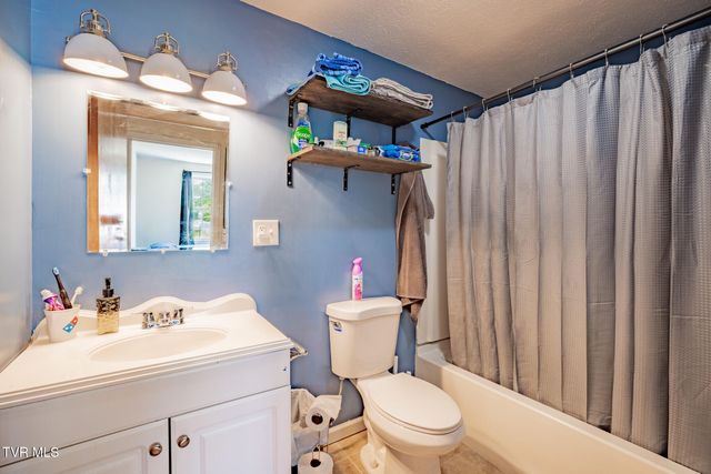 226 East Millpond Street, Kingsport, TN 37660