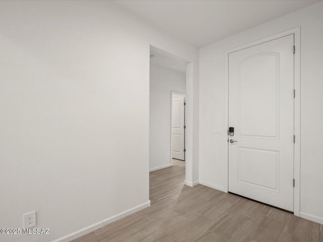 1511 E Cattle Graze Loop, Sahuarita, AZ 85629