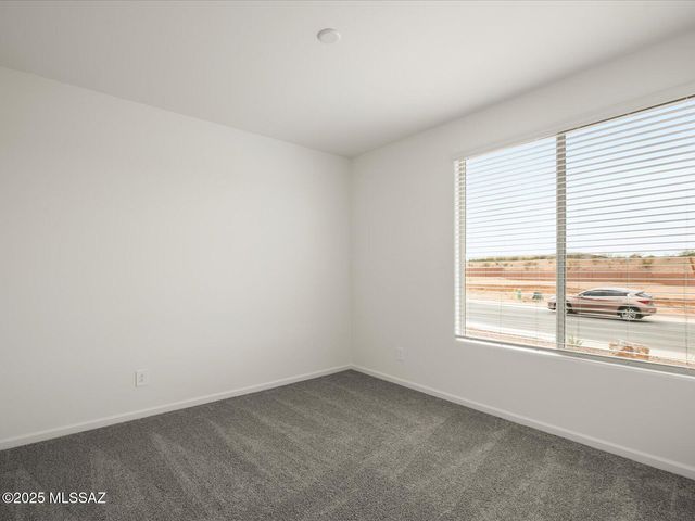 1511 E Cattle Graze Loop, Sahuarita, AZ 85629