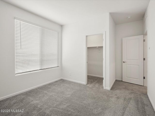 1511 E Cattle Graze Loop, Sahuarita, AZ 85629