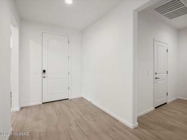 1511 E Cattle Graze Loop, Sahuarita, AZ 85629