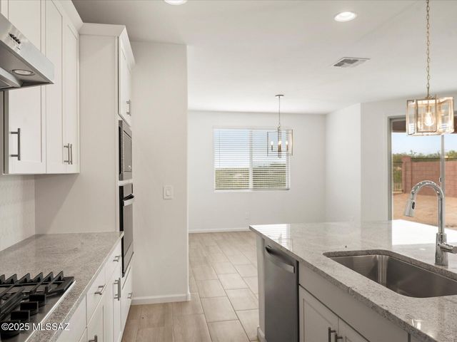 1511 E Cattle Graze Loop, Sahuarita, AZ 85629