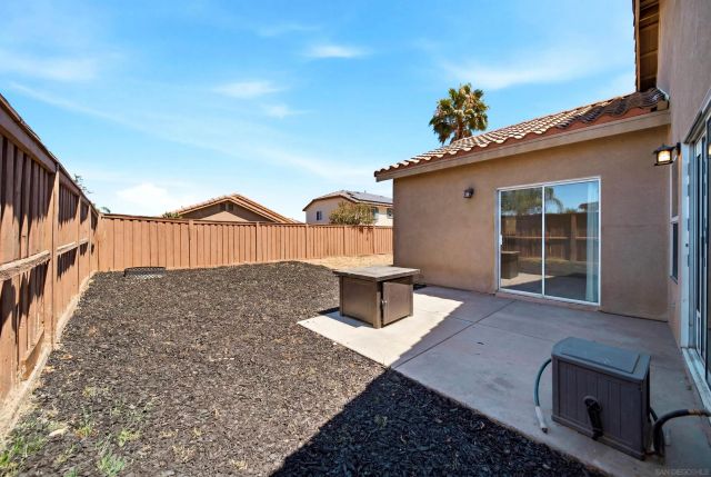 120 Estancia Way, Hemet, CA 92545