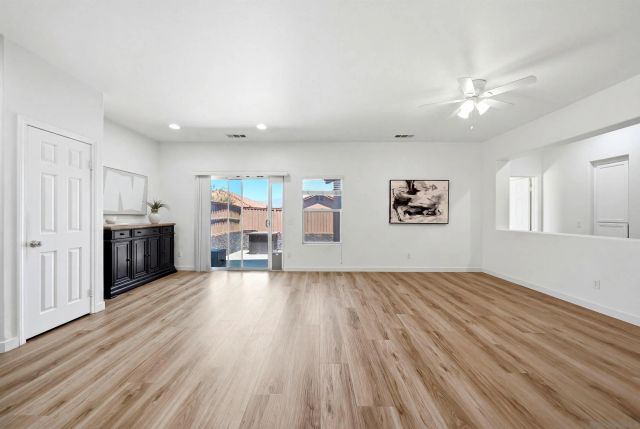 120 Estancia Way, Hemet, CA 92545