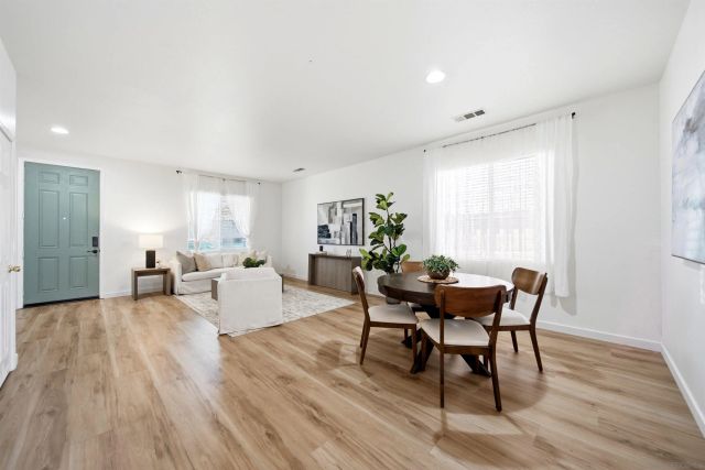 120 Estancia Way, Hemet, CA 92545