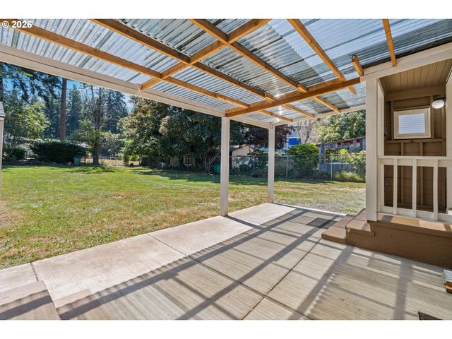 16122 Ne GLISAN St, Portland, OR 97230