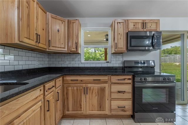 4124 Rosehill Drive, Beavercreek, OH 45431