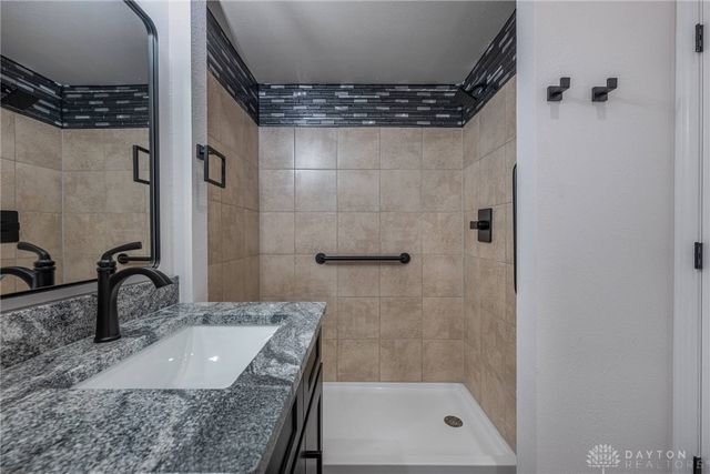 4124 Rosehill Drive, Beavercreek, OH 45431