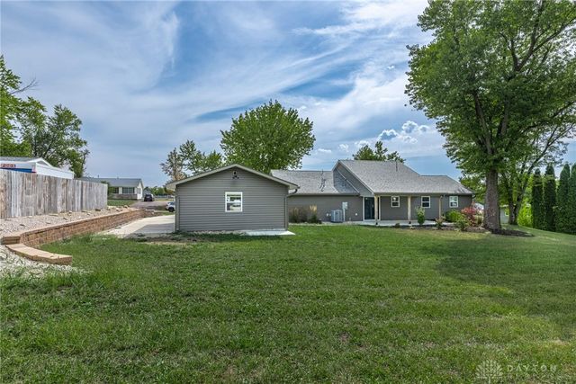 4124 Rosehill Drive, Beavercreek, OH 45431