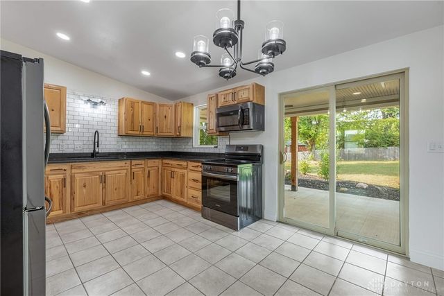 4124 Rosehill Drive, Beavercreek, OH 45431