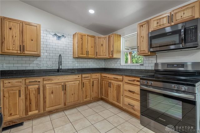 4124 Rosehill Drive, Beavercreek, OH 45431