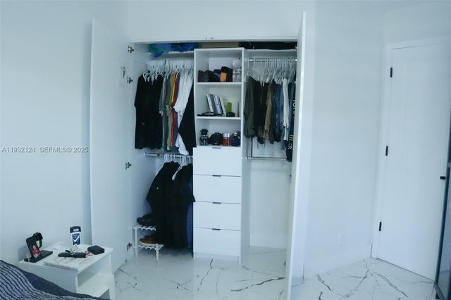 9670 Glacier Dr, Miramar, FL 33025