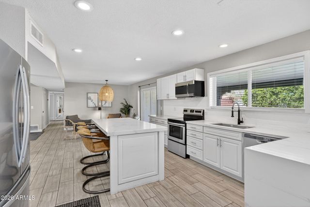 5410 E CACTUS Road, Scottsdale, AZ 85254