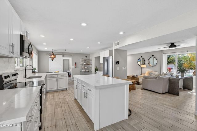 5410 E CACTUS Road, Scottsdale, AZ 85254