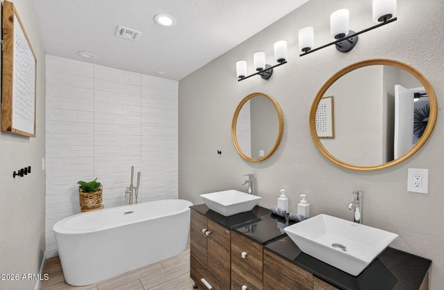 5410 E CACTUS Road, Scottsdale, AZ 85254