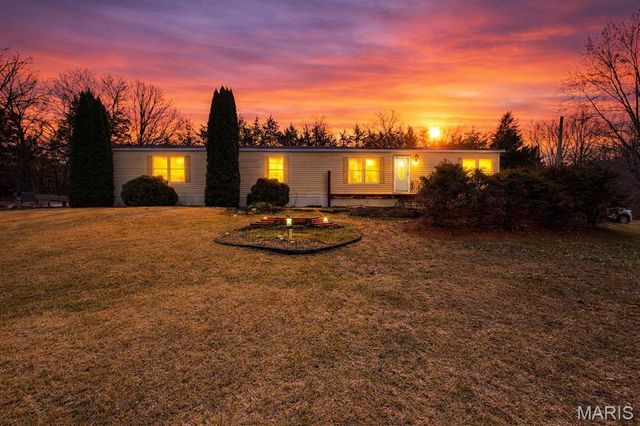 5868 State Road B, Hillsboro, MO 63050