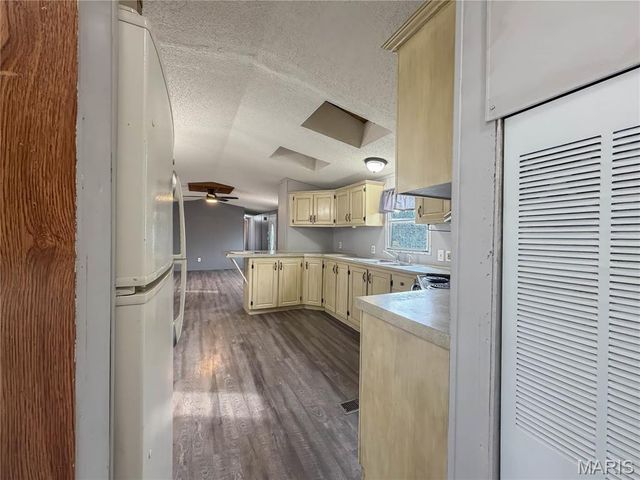 5868 State Road B, Hillsboro, MO 63050