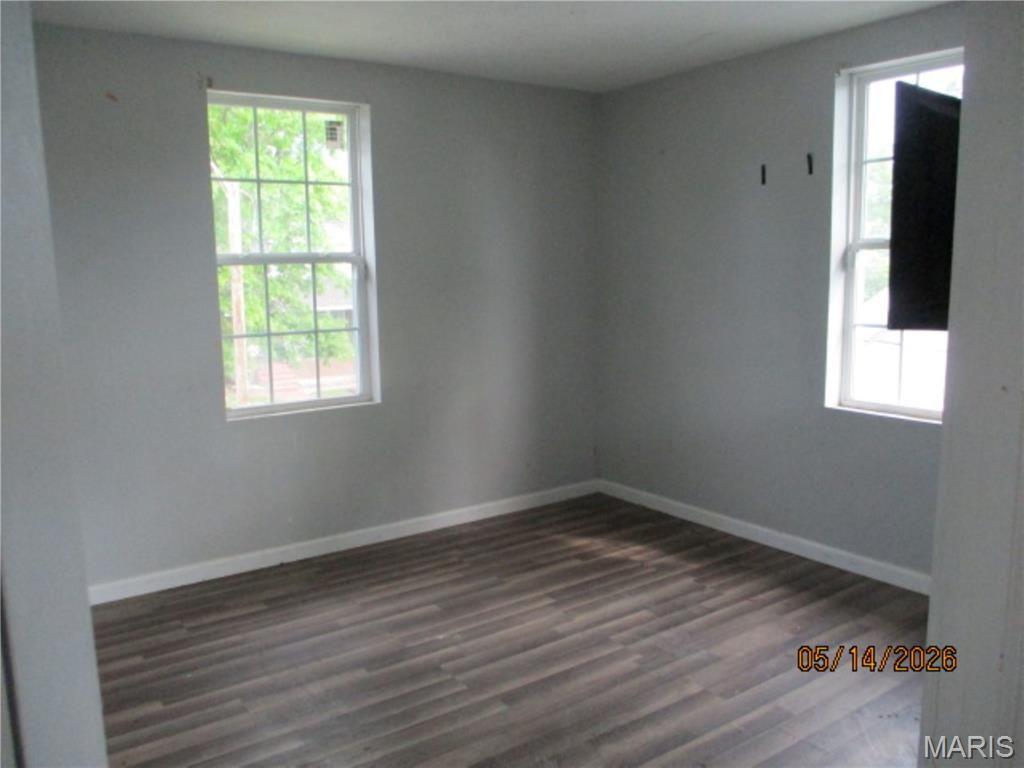 Image 4 of property listing at 2566 State Street, Granite City, IL 62040