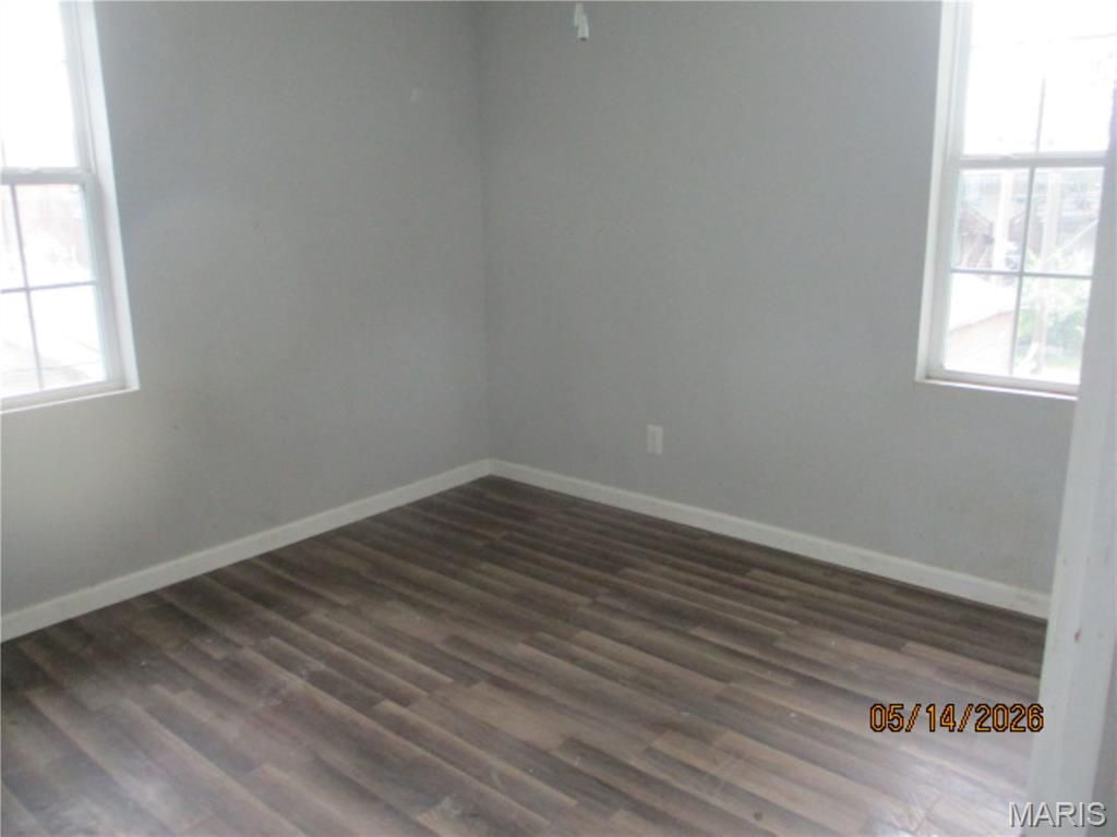 Image 5 of property listing at 2566 State Street, Granite City, IL 62040