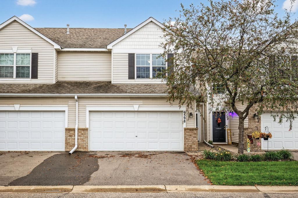 6598 154th Street W 136, Apple Valley, MN 55124 — exterior