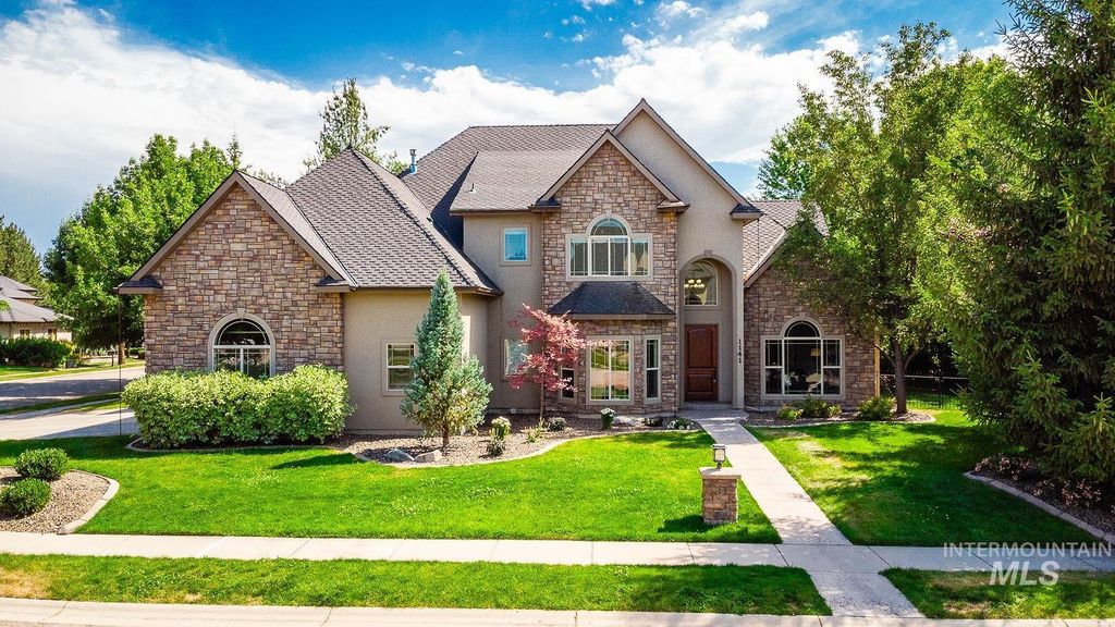 1141 E Crowne Pointe Drive, Eagle, ID 83616