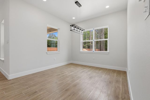 1258 Spanish Dr, Dayton, TX 77535