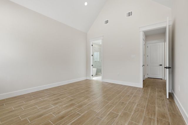 1258 Spanish Dr, Dayton, TX 77535