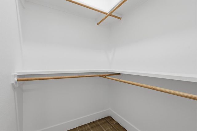 1258 Spanish Dr, Dayton, TX 77535