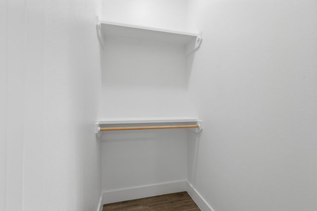 1258 Spanish Dr, Dayton, TX 77535