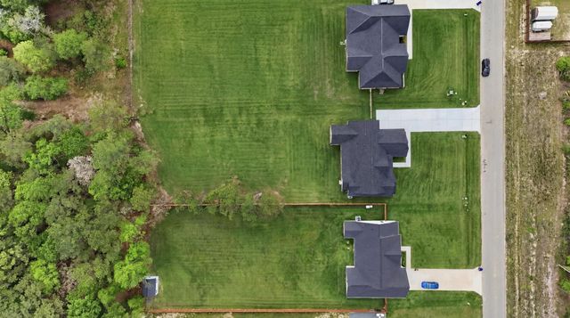 1258 Spanish Dr, Dayton, TX 77535