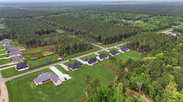 1258 Spanish Dr, Dayton, TX 77535