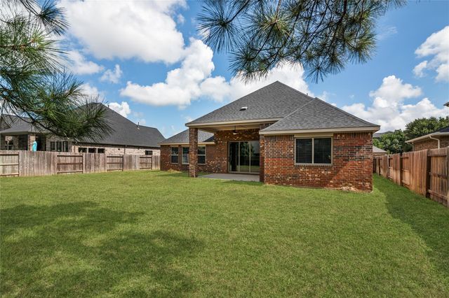 8320 Greenleaf Ridge Way, Conroe, TX 77385