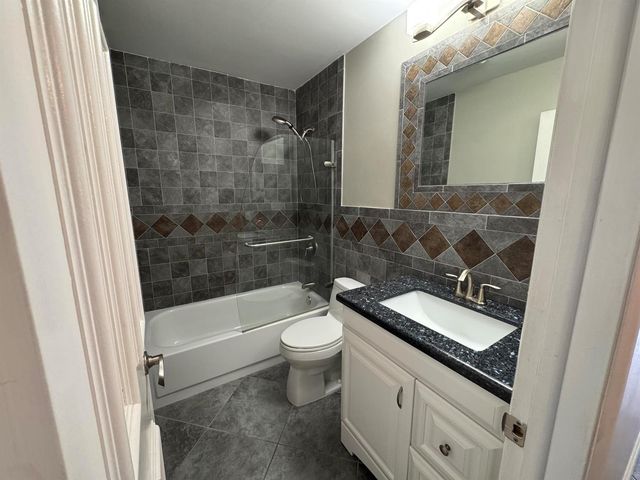 510 Flanders K, Delray Beach, FL 33484