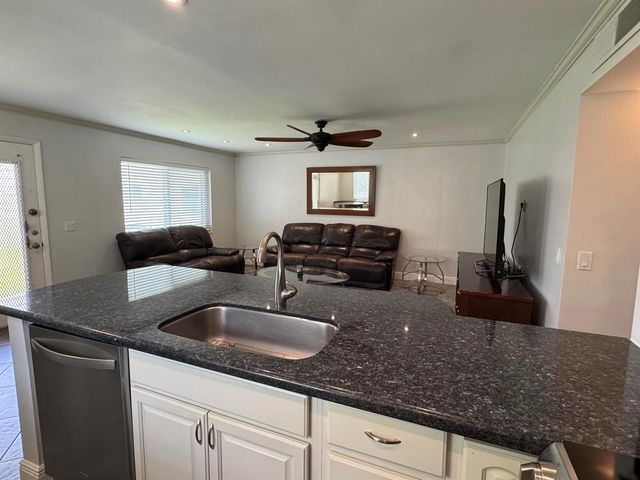 510 Flanders K, Delray Beach, FL 33484