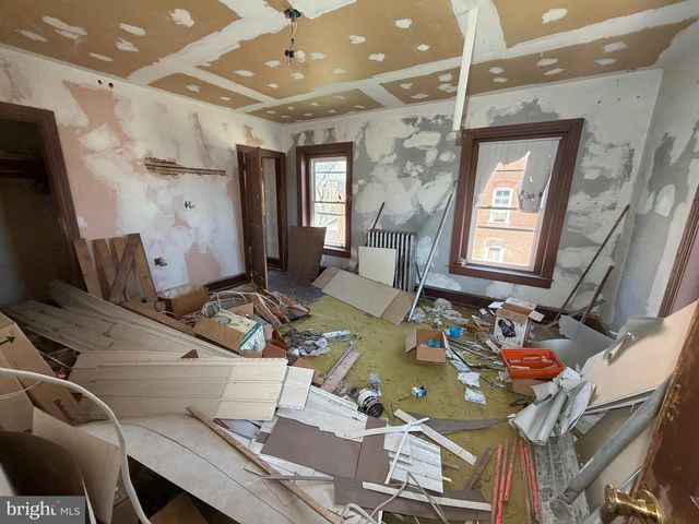 418 DERSTINE AVE, Lansdale, PA 19446