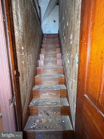 418 DERSTINE AVE, Lansdale, PA 19446