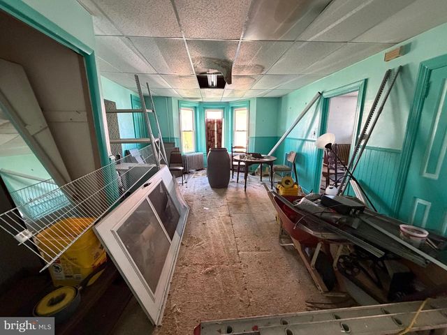 418 DERSTINE AVE, Lansdale, PA 19446