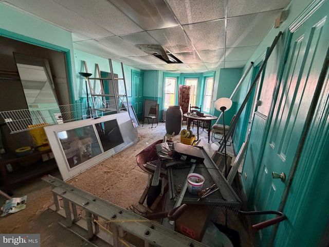 418 DERSTINE AVE, Lansdale, PA 19446