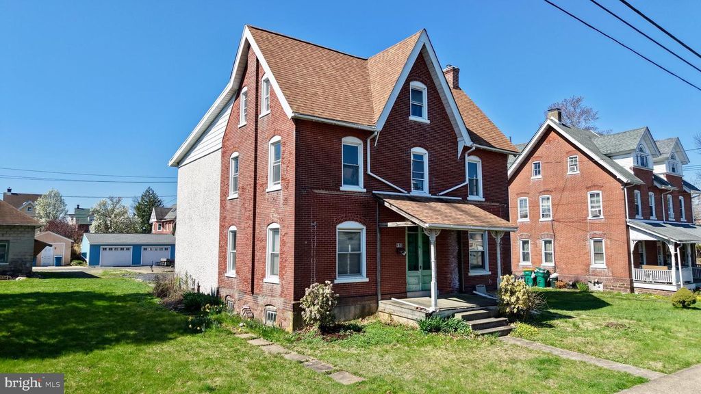 418 DERSTINE AVE, Lansdale, PA 19446