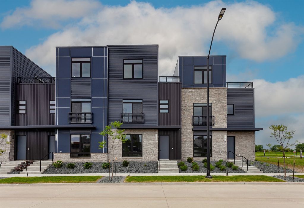 1166 Murphy Street, Des Moines, IA 50309