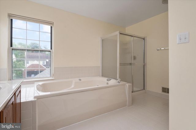 7912 KARA CT, Greenbelt, MD 20770