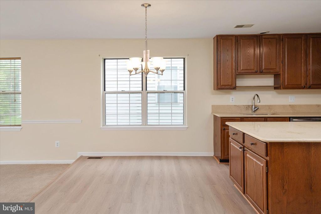 Image 14 of property listing at 7912 KARA CT, Greenbelt, MD 20770