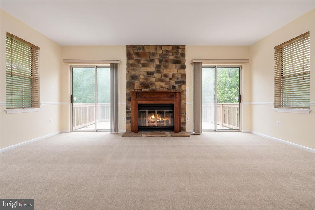 Image 19 of property listing at 7912 KARA CT, Greenbelt, MD 20770