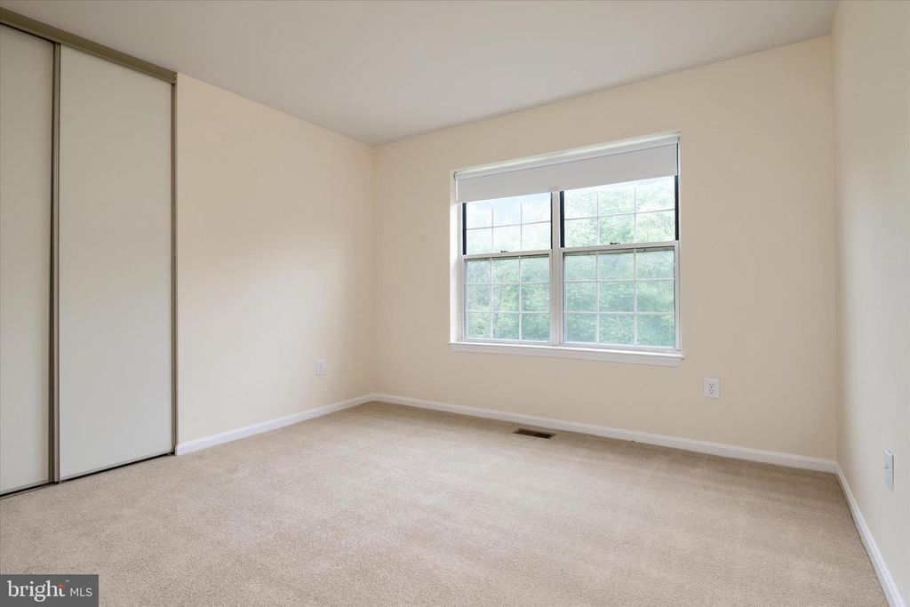 Image 29 of property listing at 7912 KARA CT, Greenbelt, MD 20770