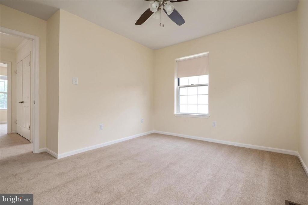 Image 34 of property listing at 7912 KARA CT, Greenbelt, MD 20770