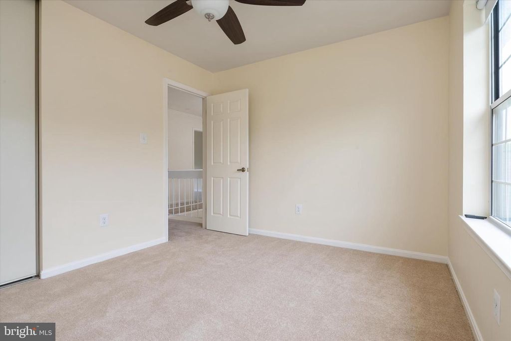Image 36 of property listing at 7912 KARA CT, Greenbelt, MD 20770