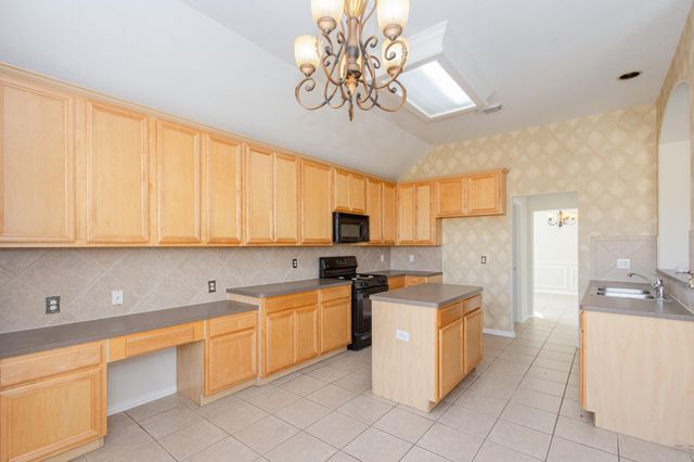 4319 Dow Way, Pasadena, TX 77505