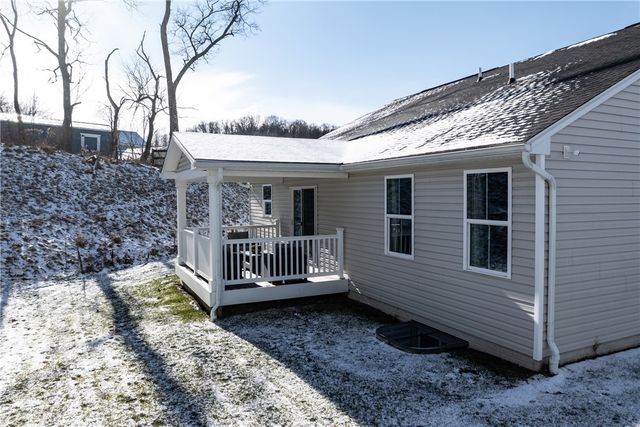 10 Maple Hill, South Franklin, PA 15301