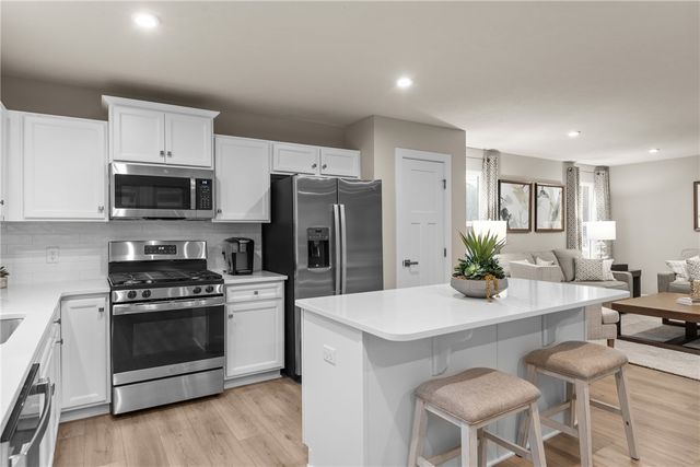 10 Maple Hill, South Franklin, PA 15301